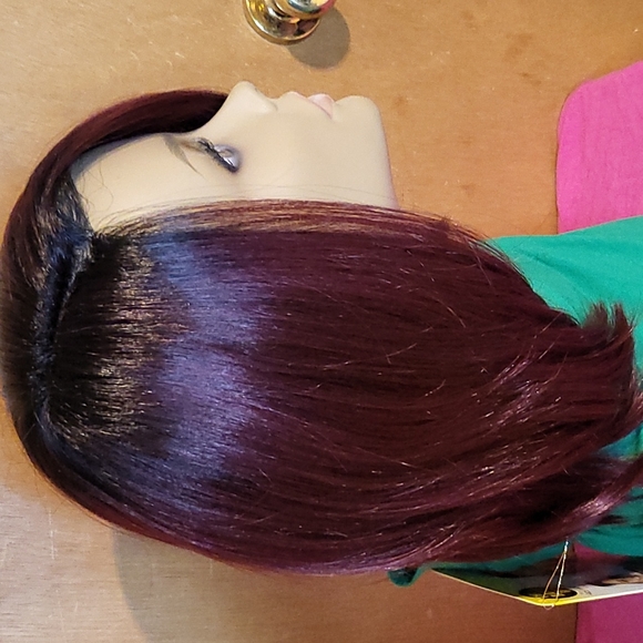 Burgundy / Black Wig With Lace Part - Picture 4 of 8